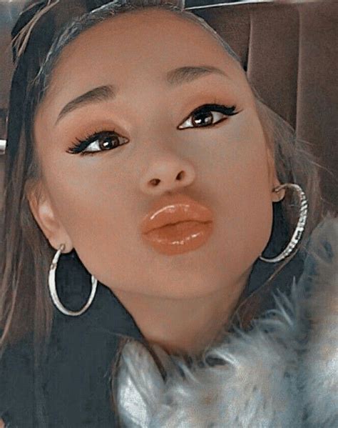 Ariana Grande Aesthetic Pictures / It's where your interests connect ...