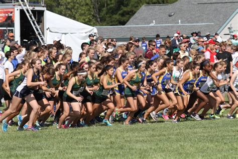 Cross country runs into Mason Invitational – The Leaf