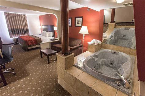 33 BEST Pittsburgh Hotels with Jacuzzi in Room ️ 2024