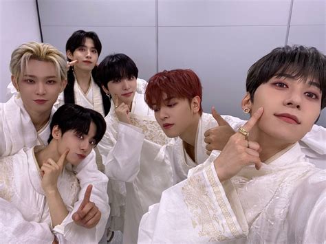 Watch: ONEUS Releases Choreography Video for 'LUNA' | KpopStarz