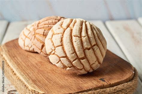 Mexican sweet bread called concha, bakery from mexico Stock Photo ...