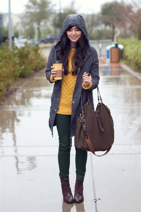 12-fall outfits for a rainy day | Rainy day outfit for spring, Rainy ...