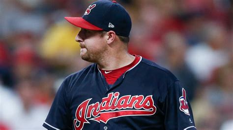 Cleveland Indians bring back reliever Bryan Shaw on minor league deal ...