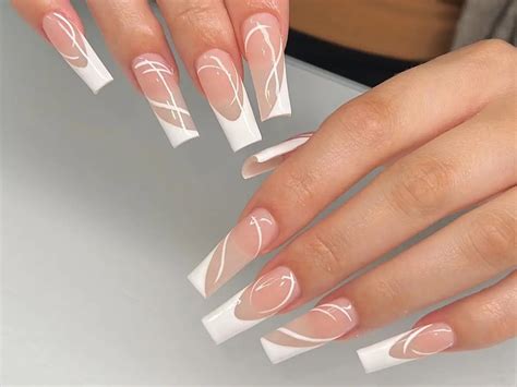 White nails ideas 🤍🧁 | Gallery posted by Yanela Fonte | Lemon8