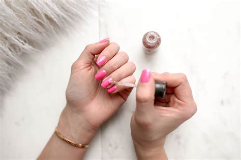 Super Glue for Nails: Ingenious Hack or Dangerous Shortcut