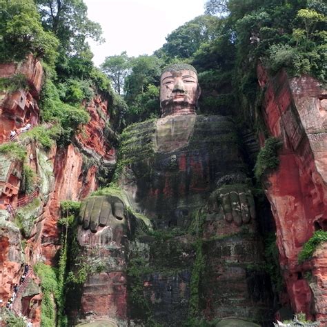 The Leshan Giant Buddha / Il Buddha gigante di Leshan | Tutt'Art ...