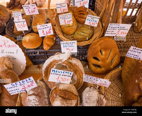 Boulangerie baguette hi-res stock photography and images - Alamy