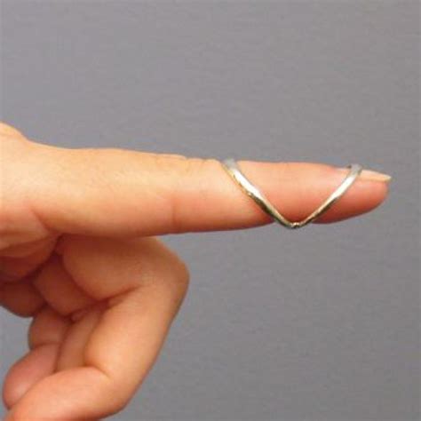 SIRIS SilverRing Swan Neck Splints | Finger Splint Ring — Serfinity Medical