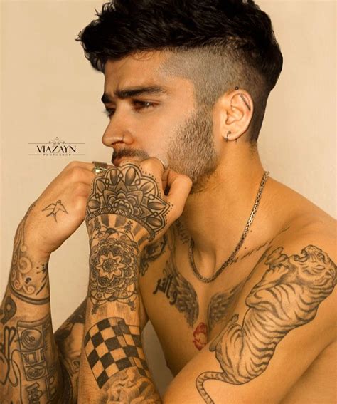 How many tattoos does zayn malik have