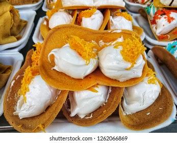 Khanom Buang Thai Crispy Pancake Made Stock Photo 1262066869 | Shutterstock