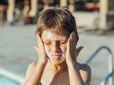 Why Sunscreen For Kids Is Important - BABY BARRIER® Pool Fence