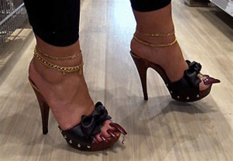 Épinglé par Kerstin-schmitz sur Stiletto-nägel | Pieds de femme ...