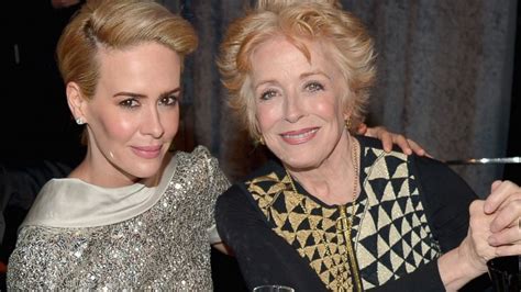 Sarah Paulson Opens Up About Relationship With Holland Taylor: 'I Am in ...