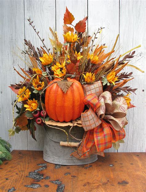 10+ Ideas For Fall Table Centerpieces – DECOOMO