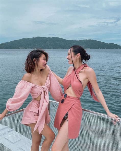 LOOK: 10 Ways to Match Outfits with Your Best Friend | Preview.ph