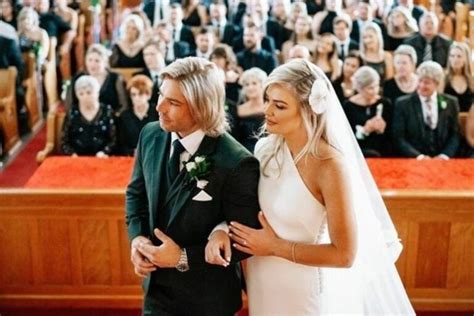 PICS: Inside Faf de Klerk’s wedding ceremony and honeymoon