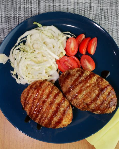 Korokke Recipe ( コロッケ – Japanese Meat and Potato Croquette)