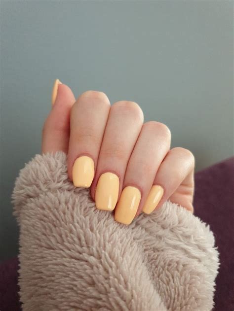 Pastel orange nails | Orange nails, Nail colors, Gell nails