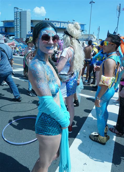 coney island mermaid parade 2019 - blue - New York Cliché