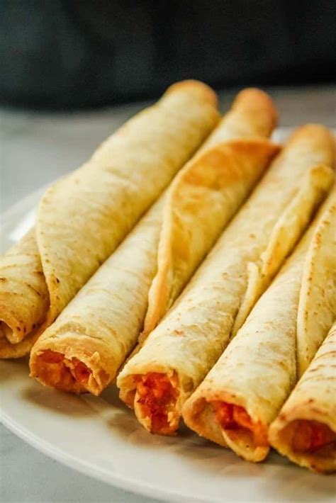 Easy to cook Frozen Taquitos In Air Fryer [6 Minutes Recipe!]