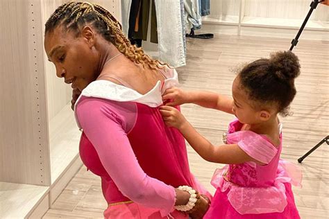 Serena Williams and daughter Olympia play dress-up in matching princess ...