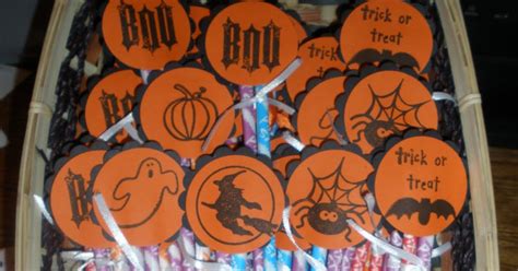 Paper Crafts by Candace: Happy Halloween Pixy Sticks