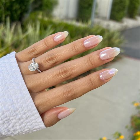 12 Gel-Nail Designs That Are Big News In Salons This Year | Who What Wear