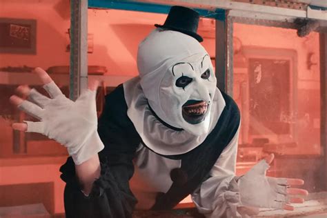 Terrifier 2 : All About the Clown Horror Movie That's Causing People to ...