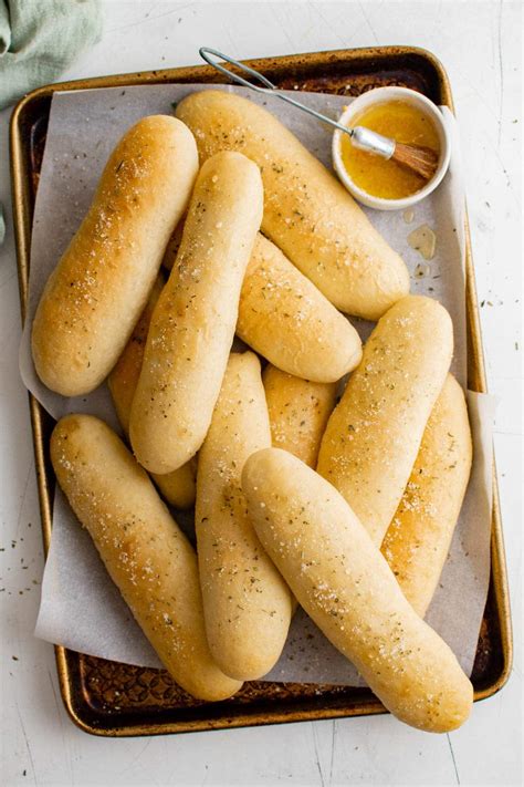 Homemade Garlic Breadsticks - Yellow Bliss Road