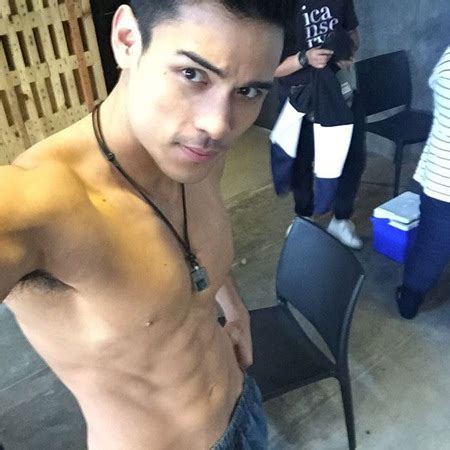 Xian Lim shows abs for Mint campaign | The Ultimate Fan