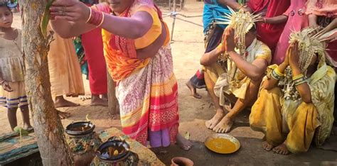 Gond: The Colourful Tribe Of Central India | Tribes in india, Tribe ...