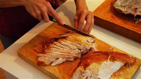 How to Carve a Turkey - Howcast