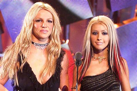 Christina Aguilera unfollows Britney Spears after body shaming | EW.com