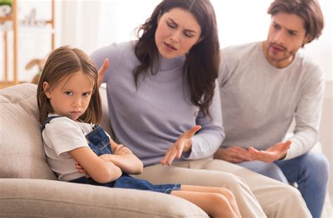 Los padres hipercríticos no educan hijos perfectos - La Mente es ...