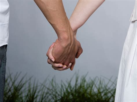 How you hold hands with your partner tells a lot about your personality