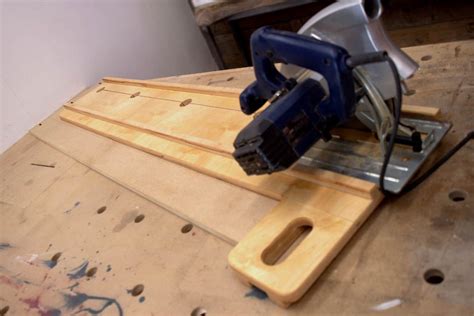 Easy DIY Circular Saw Track Saw Guide | FREE PLANS | Circular saw track ...