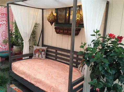 Ana White | Outdoor Daybed with Canopy - DIY Projects | Diy daybed ...