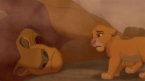 WATCH: Fan spots disturbing detail in Mufasa's death in the Lion King ...