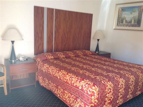 RIVERSIDE INN AND SUITES - Prices & Motel Reviews (CA)