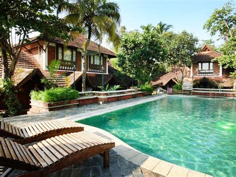 Backwater Resorts in Kerala | Top Luxury Resorts in Kerala