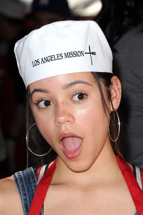 Jenna Ortega - Los Angeles Mission Thanksgiving Meal for the Homeless ...