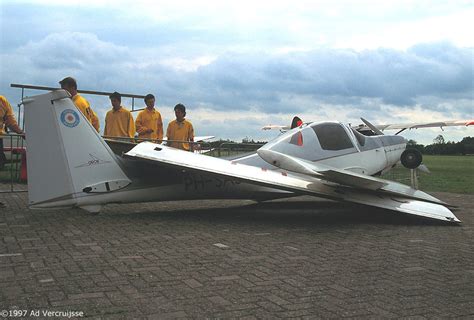 Grob G-115, pictures, technical data, history - Barrie Aircraft Museum