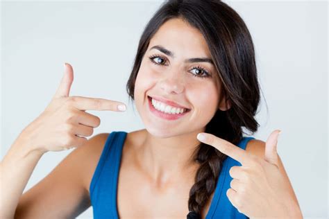 How Can I Prevent My Teeth From Yellowing? - Ask the Dentist