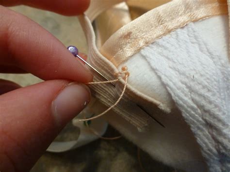 How to Sew Pointe Shoes, Step-by-Step – Dance Insight