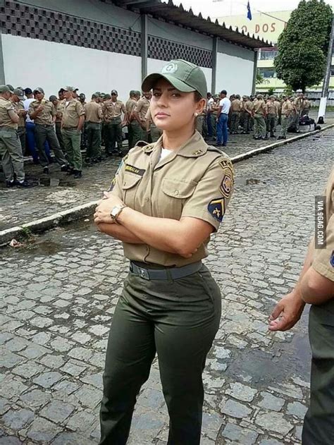 Brazil, gentlemen! | Women in uniform, Military women, Army women