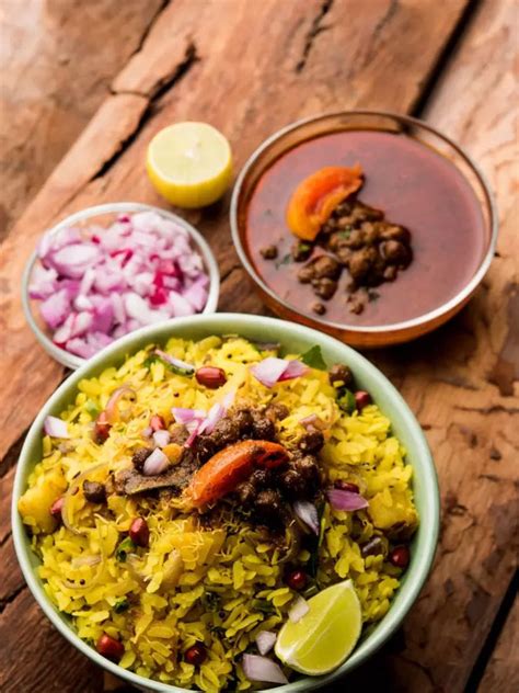 How to make Nagpur-Special Tarri Poha | Times of India