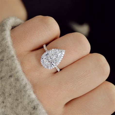 Pear Shaped Diamond Engagement Ring - All You Need Infos