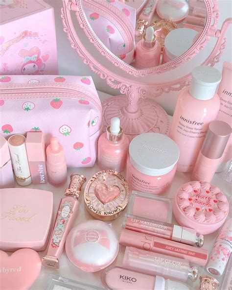 pink pink pink 🌸🎀 | Pink makeup, Pink, Makeup essentials