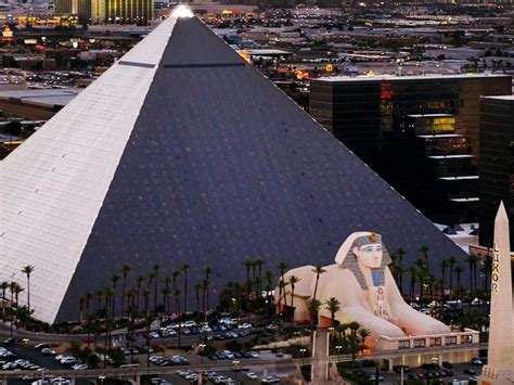 Luxor Hotel and Casino | Luxor las vegas, Luxor hotel las vegas, Las ...