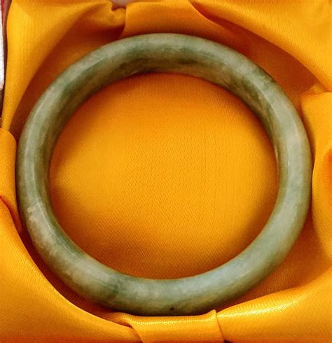 Jade Bangle - Etsy